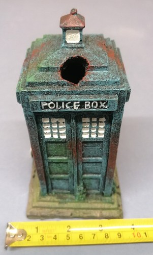 Police box aquarium - police,